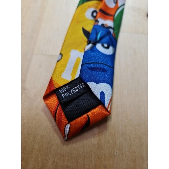 M&M's Characters All Over Large Print Men's Necktie Mars Candy Novelty Tie - Picture 9 of 14